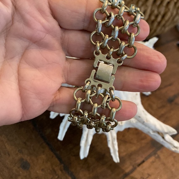 Chain link silver-tone bracelet - Picture 6 of 7